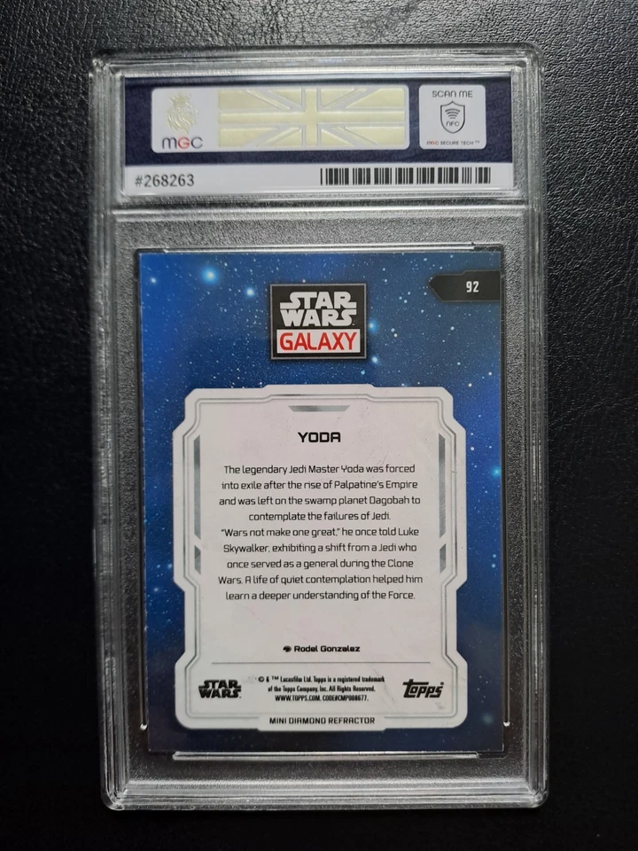 Yoda Mini Diamond SP Refractor Topps Chrome Star Wars 2024 MGC 7 - Image 2 of 2