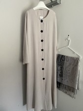 Abaya stylish brought from Dubai and front open abaya and length 58