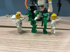 7646 LEGO Mars Mission ETX Alien Infiltraitor Complete * No Box Nor Manual* 