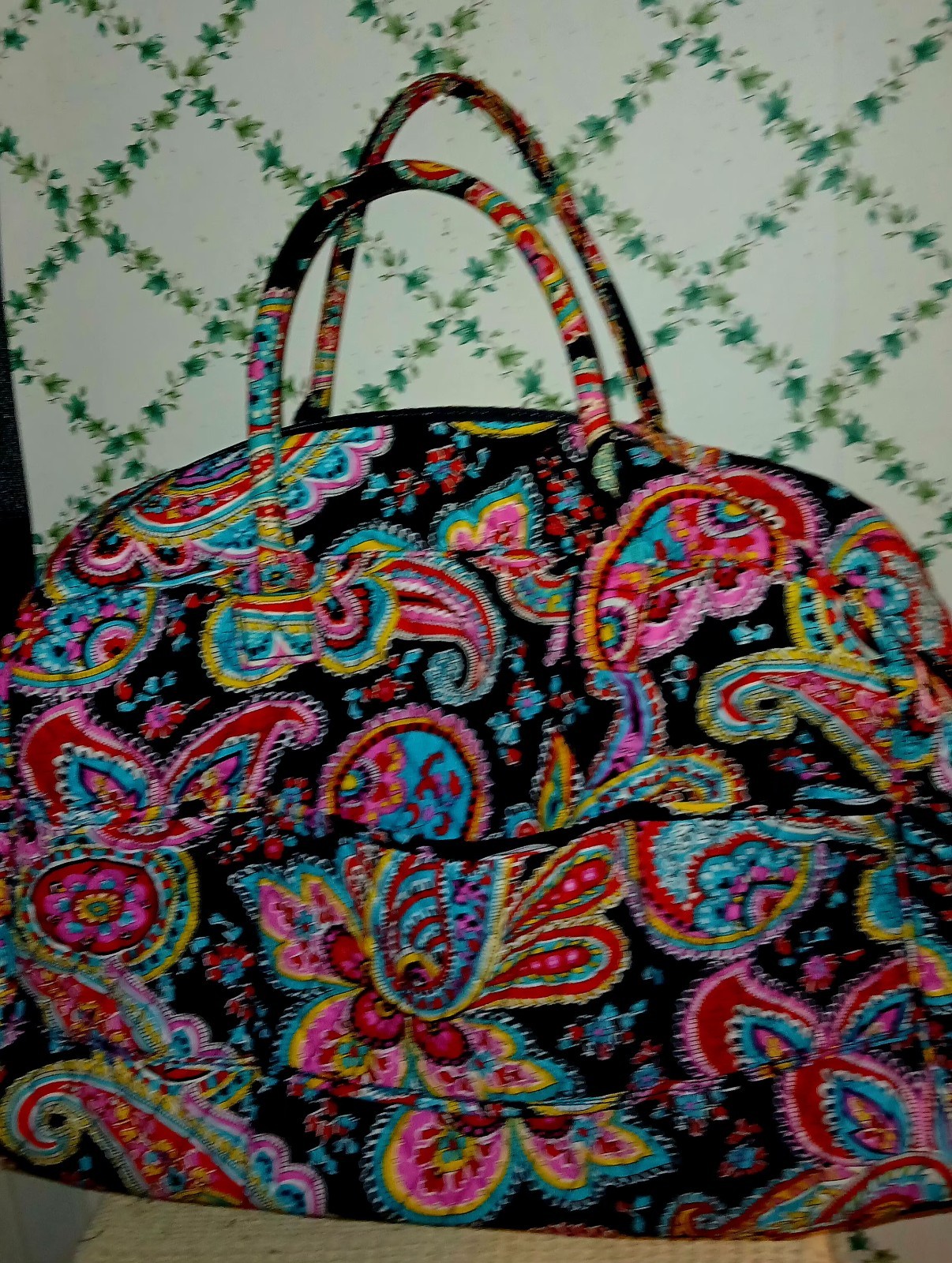 Vera Bradley Nwot Grand Traveler Duffel Bag Vibrant Parisian Paisley Rare Print!