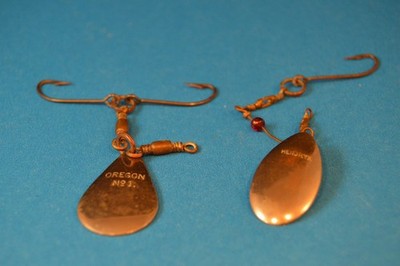 Vintage SPINNER LURES  1 = Oregon  1 = Hendryx   FRESHWATER  fishing  FISH BAIT