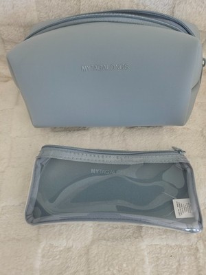 Mytagalongs Cosmetic Case w/ Clear Brush Case, Artic Ice, NWOT