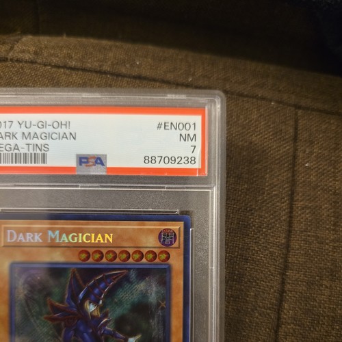 Dark Magician CT14-EN001 2017 Mega-Tins Limited Edition - Picture 3 of 3