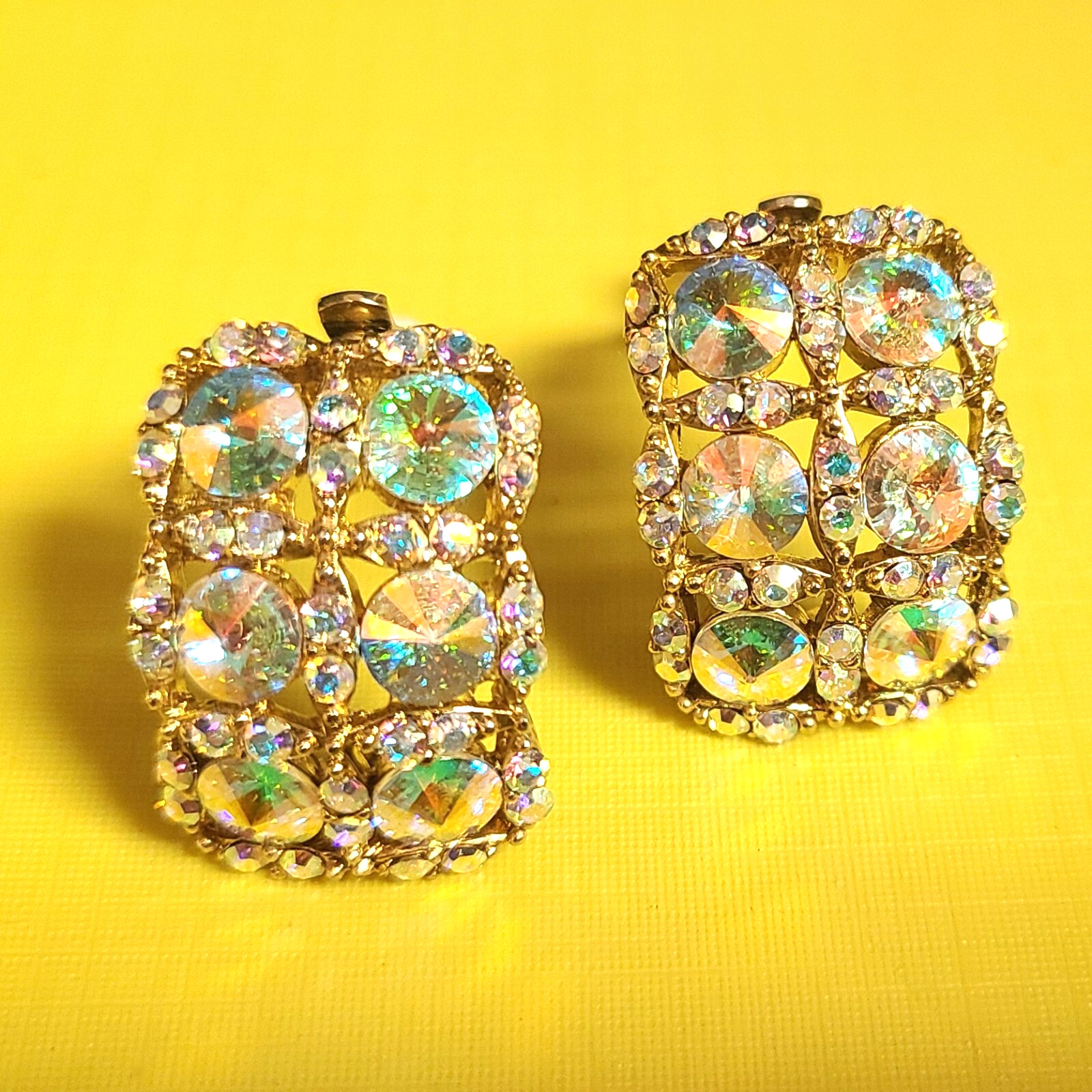 Vtg Pastel Iridescent Rectangular Rhinestone Clip… - image 4