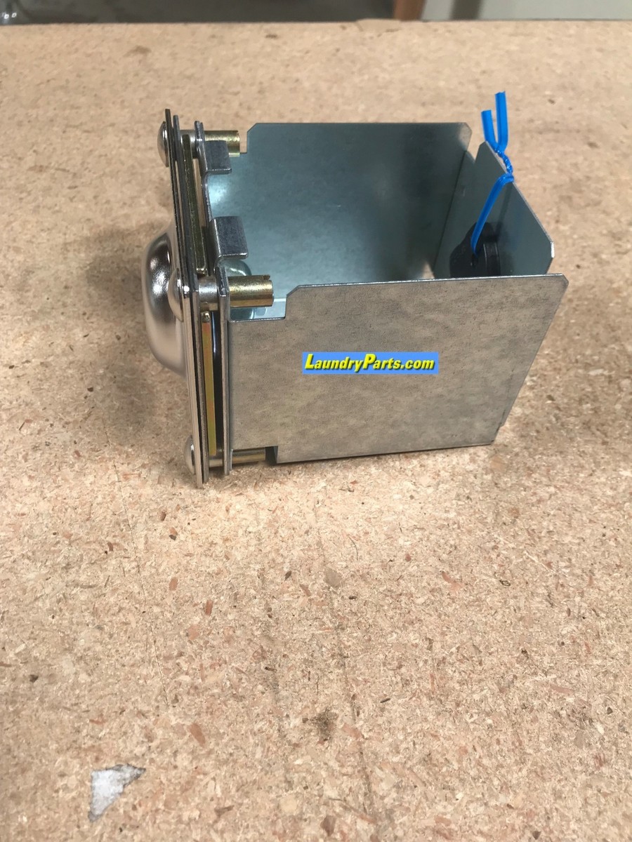 Greenwald Hi-security coin box with sentinel lock and key 8-1175