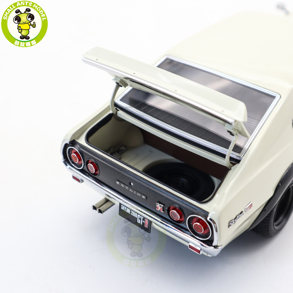 1/18 Nissan Skyline 2000GT-R KPGC110 Tuned Version White Autoart
