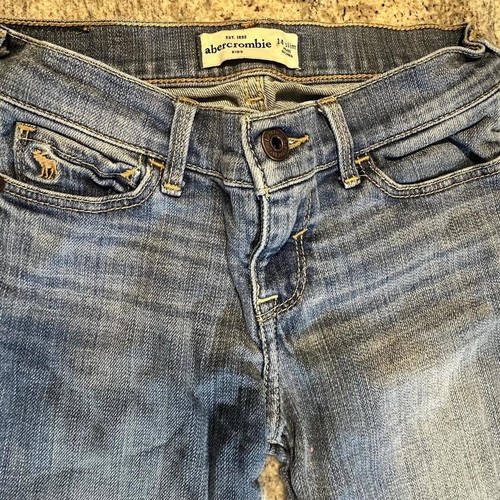Abercrombie Kids Size 14-Slim Low-Rise Jeans (or cut into jean shorts!) - Picture 2 of 4