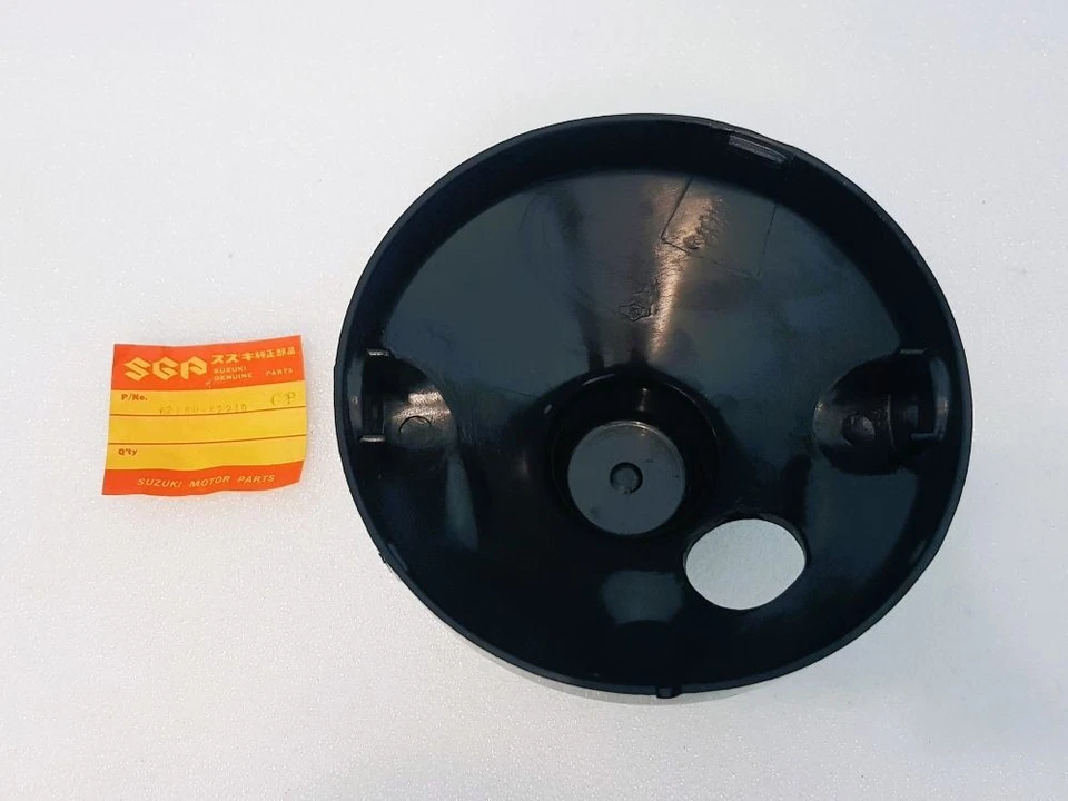 NOS SUZUKI GP100 GP125 SP370 SP400 TS100 TS125 TS185 TS250 HEADLAMP HOUSING CASE - Image 3 of 4