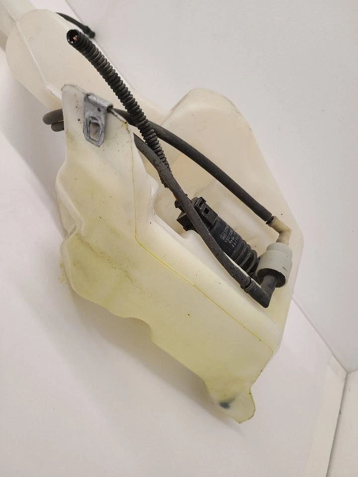 Chevrolet Equinox 2017 depósito de lavadora cuello sólido 84052133  Foto 3 de 4