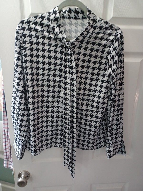 Vintage Houndstooth Black, White Shirt Size MEDIUM 