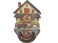 The Duke Cuckoo Clock Bradford Exchange John Wayne Horse/Buggy & Train Set Rare