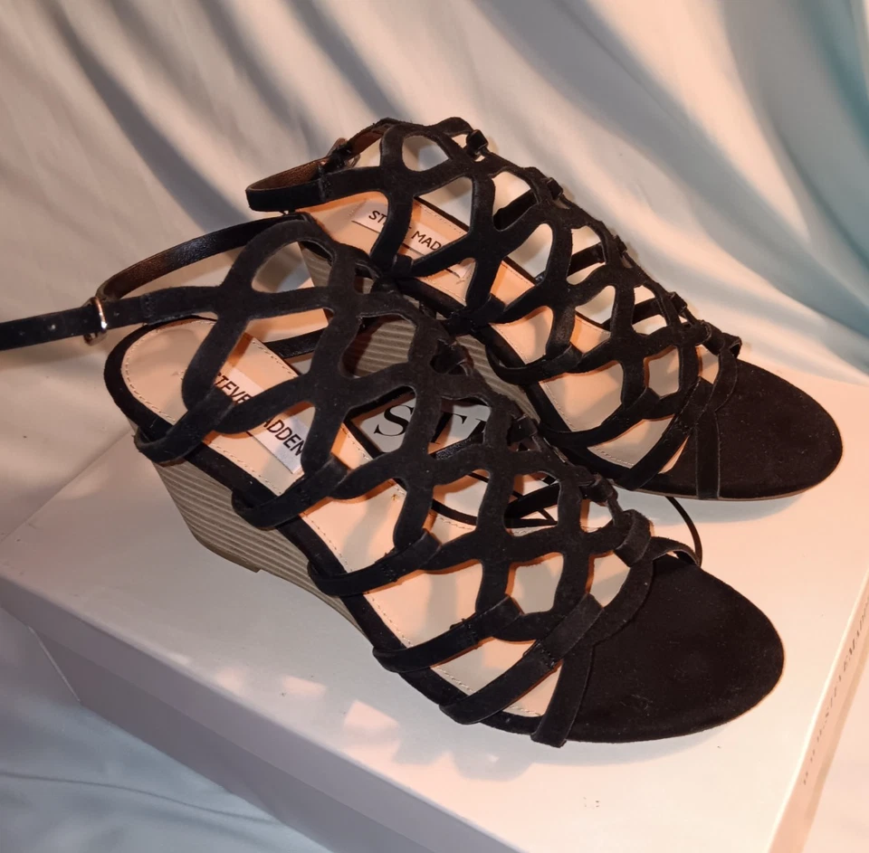 Sandalias de cuña Steve Madden Christina tacón talla 6,5 gamuza negra Foto 3 de 4