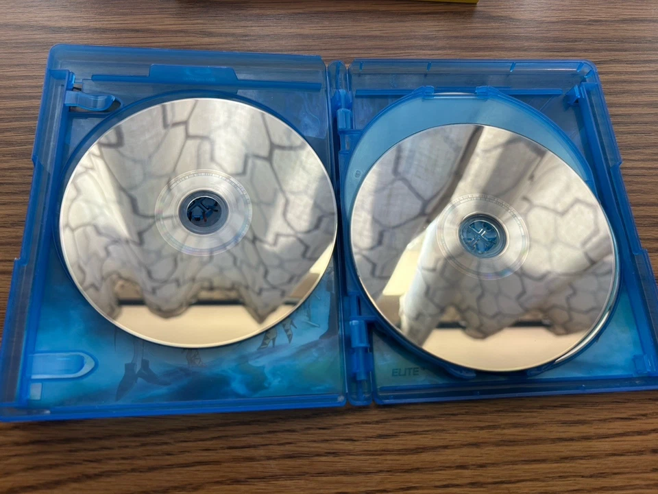 Sailor Moon S: Season 3 Blu Ray & DVD Combo Pack Parts 1 and 2 RARE! OOP! - Image 3 of 4