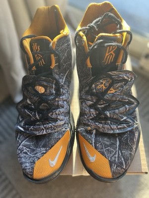 カイリー5 taco Nike Kyrie 5 Taco PE size 12 Tree Camo Orange Reflective. QS