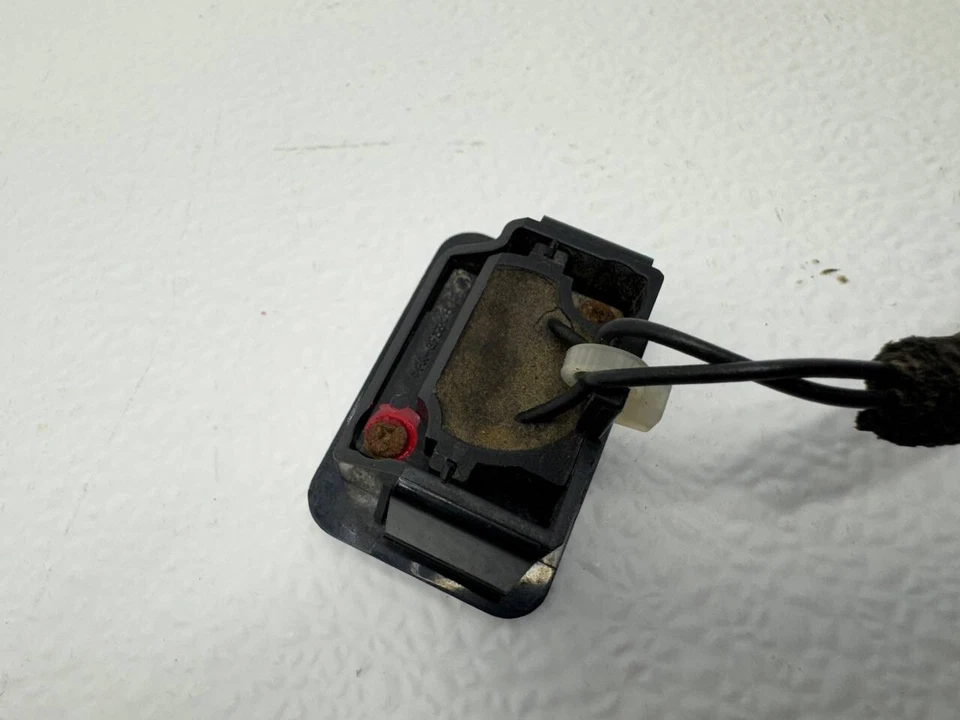 2017 - 2023  MAZDA CX-5 ORIGINAL EXTERIOR REAR HANDLE - Image 3 of 4