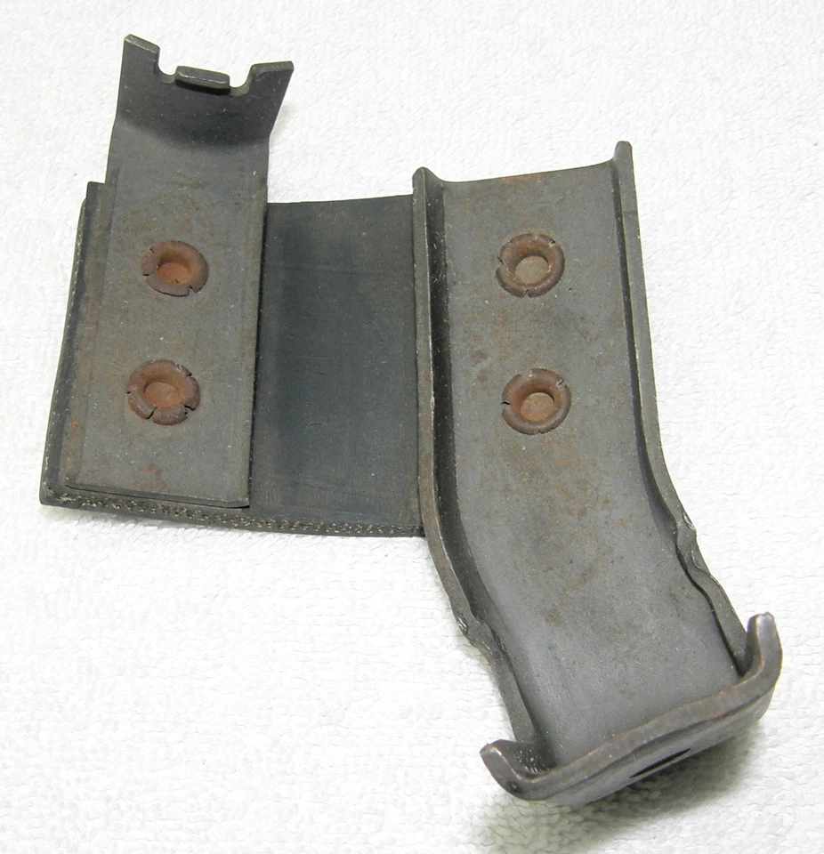 NOS 1965-66 Oldsmobile 98 Delta 88 Starfire Jetstar RH Exhaust Resonator Hanger - Image 4 of 4