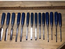 14  Vintage Stanley 5002 wood chisels￼