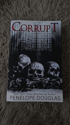 Corrupt, Penelope Douglas Englisch ,Top Zustand,Altes Cover