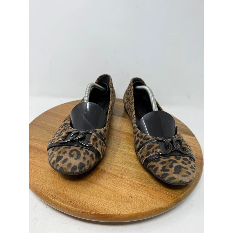 Zapatos planos de ballet con estampado de leopardo Mephisto para mujer talla 9 de cuero genuino sin cordones Foto 4 de 4