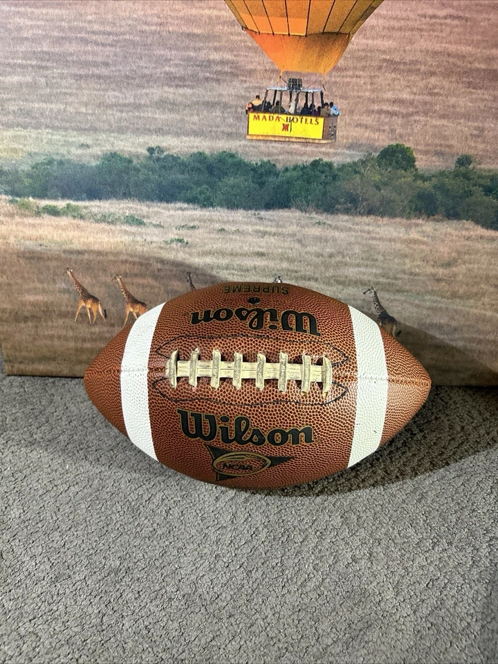 Wilson Supreme NCAA Official Size Football WTF1625  Pre-owned  - Image 2 of 4