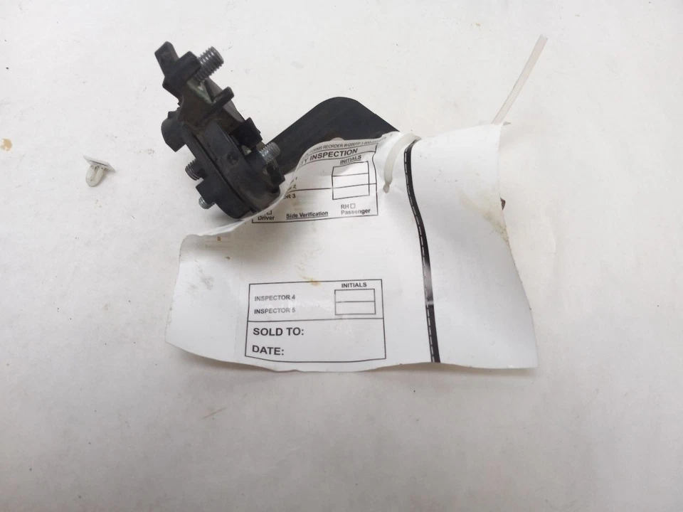 FRONT POST EXTERNAL IGNITION JUMP TERMINAL fits BMW 328I 2008 OEM 61149144884 - Image 3 of 4