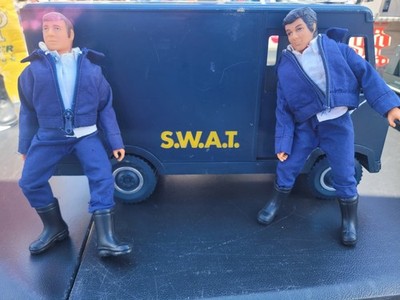 Vintage 1975 LJN Toys S.W.A.T. Command Van , with Figures