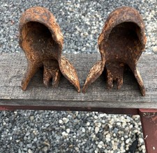 Set of 2 Antique Clawfoot Tub Feet Ball + Claw Bathtub Legs /Wood Stove Feet USA