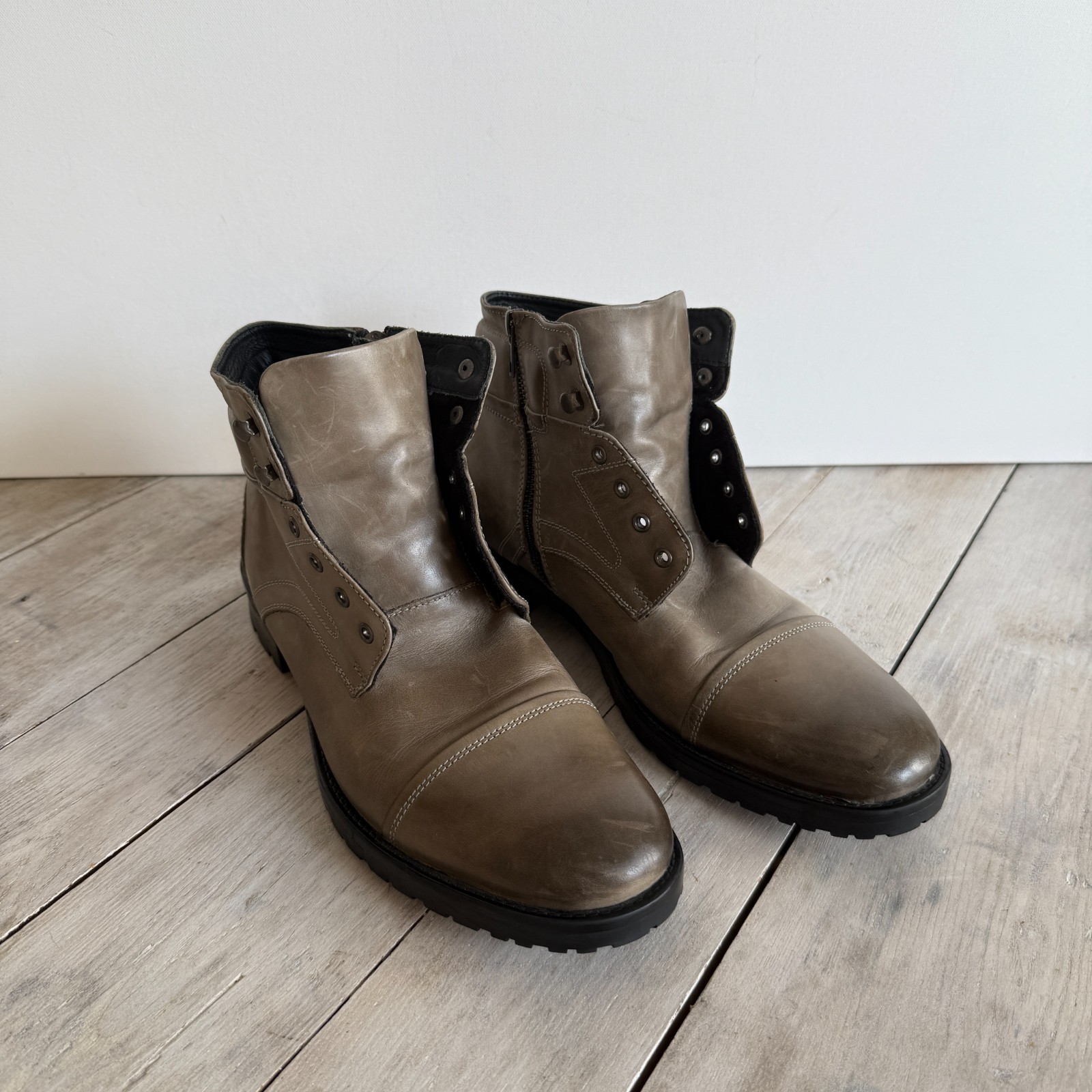 SAOLA GBX Chelsea Stivali Pelle Caviglia Uomo Tg 10 Grigio Taupe 091508 Moto Lug Suola NUOVI