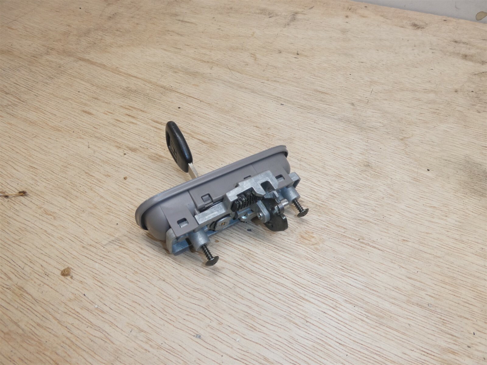 9802 Honda Accord Glove Box Glovebox Compartment Latch Lock Handle