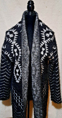 Absolutely Famous size 1X  Black White Fuzzy 40'' Long Sweater Cardigan Duster