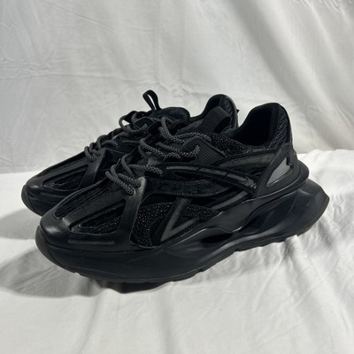 SIA Collective XSV in the ''Triple Black'' colorway Size 11