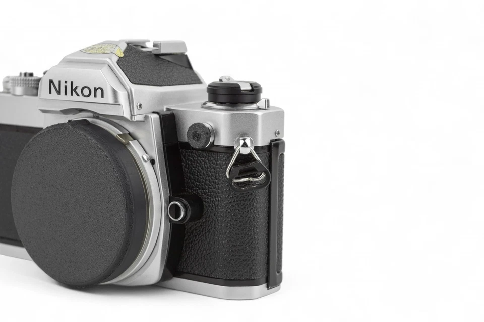 Nikon FM Body Chrome 35mm film camera reflex Serviced Excellent Warranty - Immagine 4 di 4