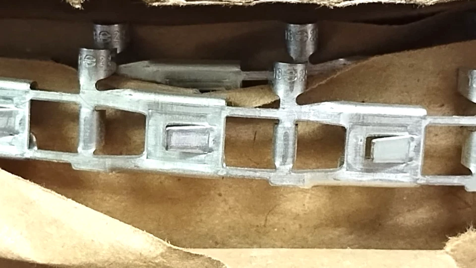 4K REEL Aptiv (formerly Delphi) FBFN20FR-XPTB35P Automotive Conn F R/A 8MM TERM - Image 2 of 4