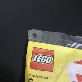 Lego Seasonal: Heart Book Valentine's Day 40015 Polybag New Sealed