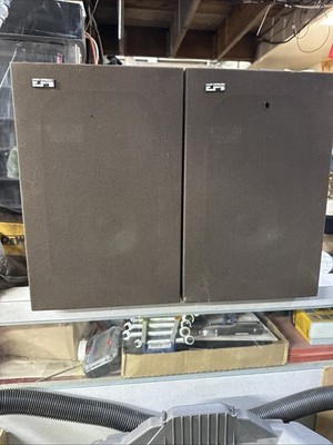 Vintage Pair of Epicure EPI T/E 70 Bookshelf Speakers - Tested Time Energy