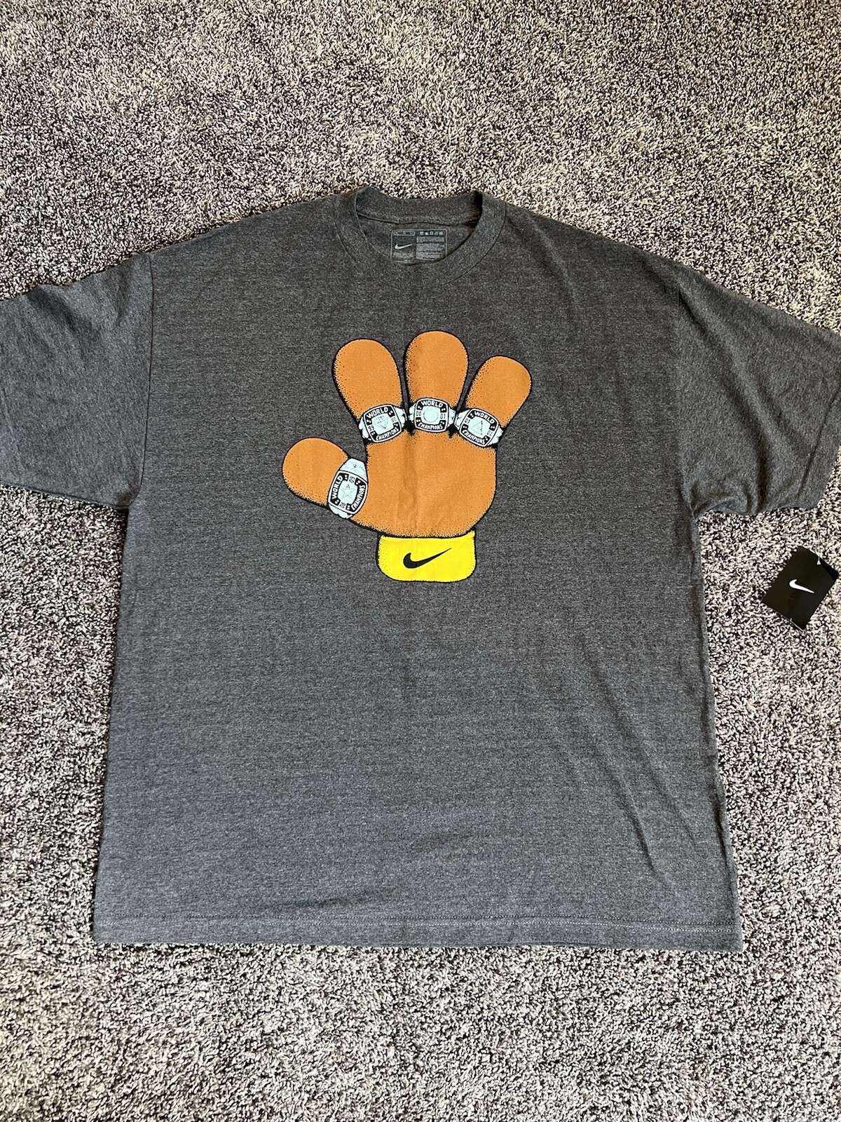 Picture 1 of 1