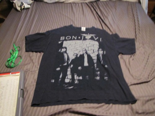 biggest shirt size in the world