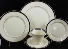 Lenox China Black Royale 5 Piece Place Setting