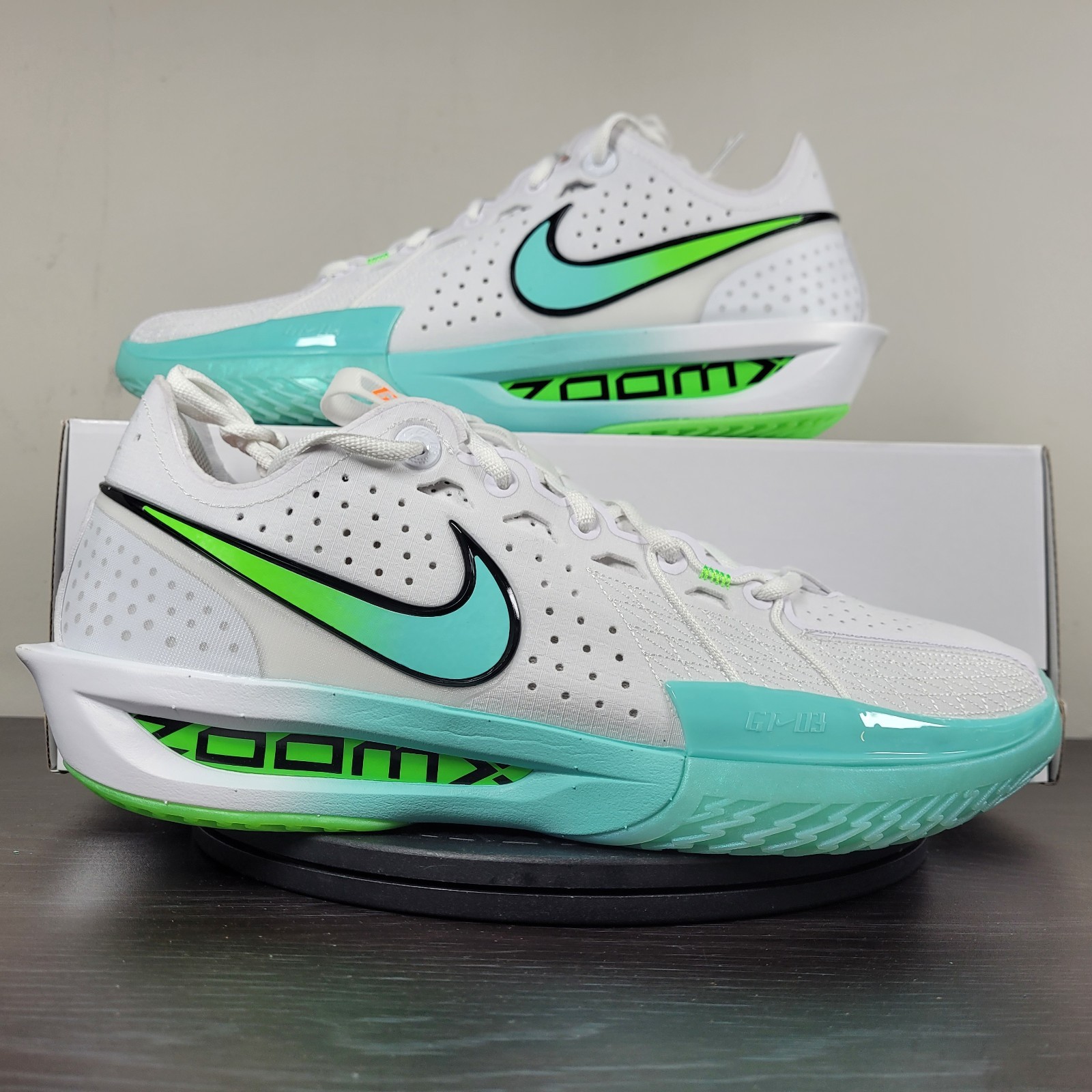 White Bleached Turq Dv2913 107 Men&rsquo;s Sz 10.5