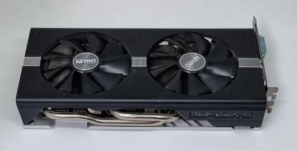 SAPPHIRE NITRO+ AMD Radeon RX 580 4GB GDDR5 Scheda Grafica (11265-07-20G) - Immagine 2 di 3