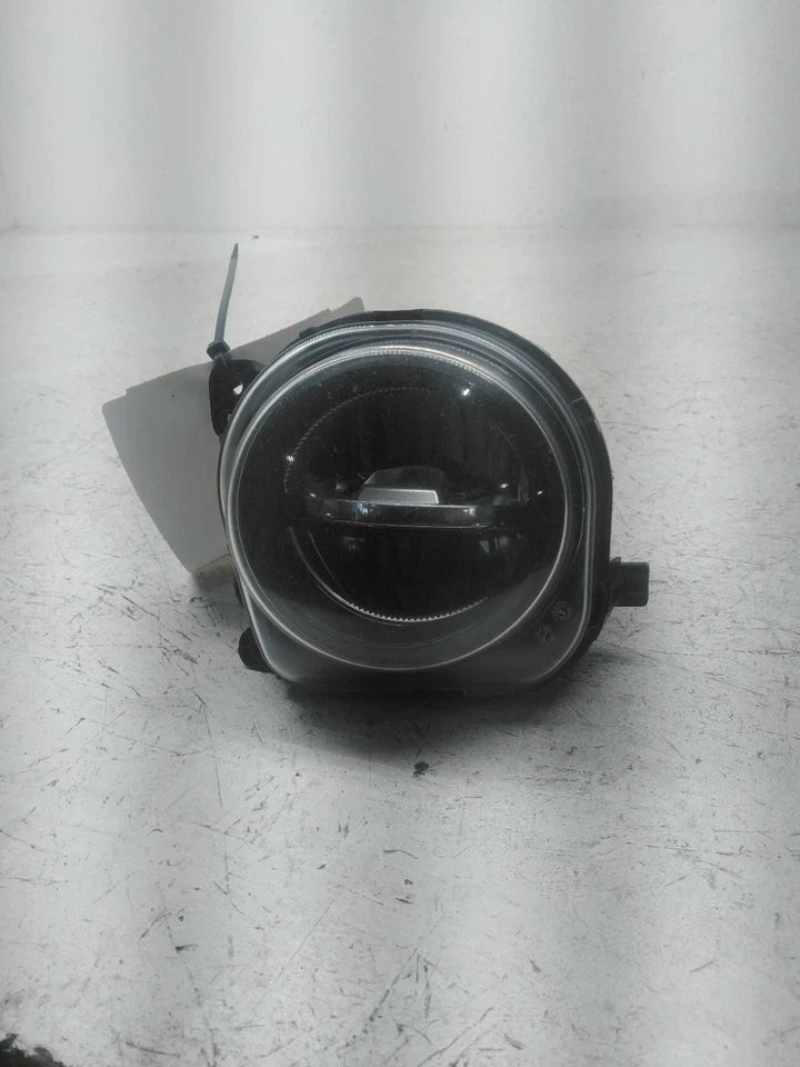 Used Driving Light fits: 2016 Bmw 535I Fog-Driving bumper-mounted fog lamp LED G Foto 2 de 4