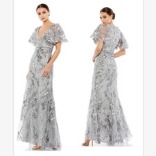 Mac Duggal Platinum Gray Flutter Sleeve Embellished Lace Trumpet Gown 4 $698