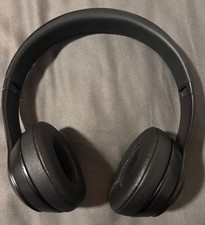 Beats Solo 3 With Case A1796 Wireless headphones Black Good Condition