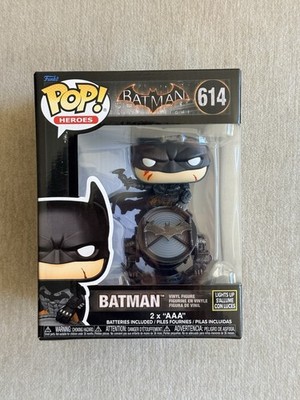 Funko POP! Heros: DC Universe - Premium Light Up Batman Vinyl Figure #614