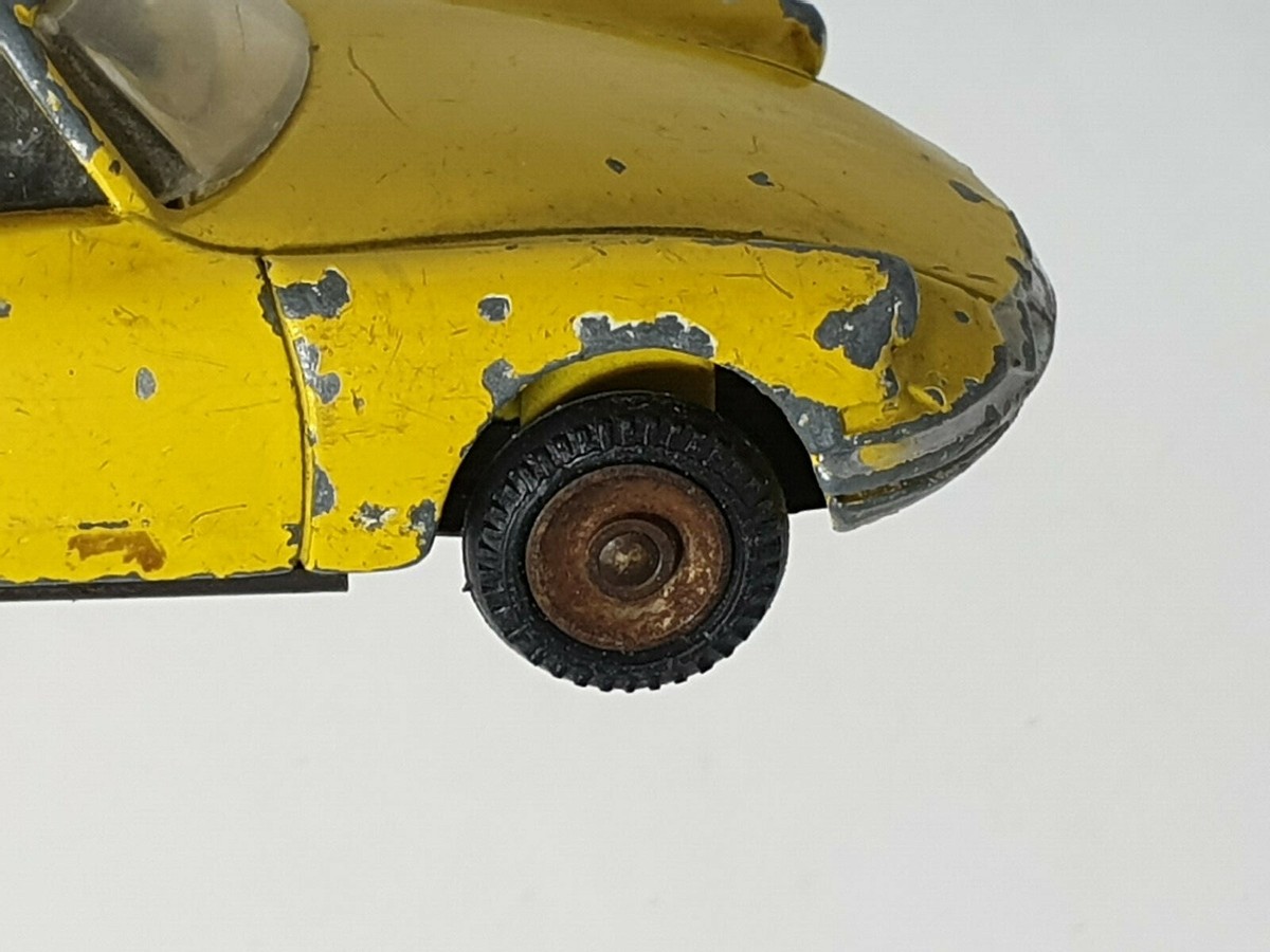Citroën DS19 Dinky Toys 24C - Jaune - Jouet Ancien Meccano France - Occasion