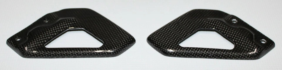 Aprilia碳纤维跟板(RSV Tuono 02-05)(RSV Mille 98-03)(RSV1000R) — 第 4/4 张图片
