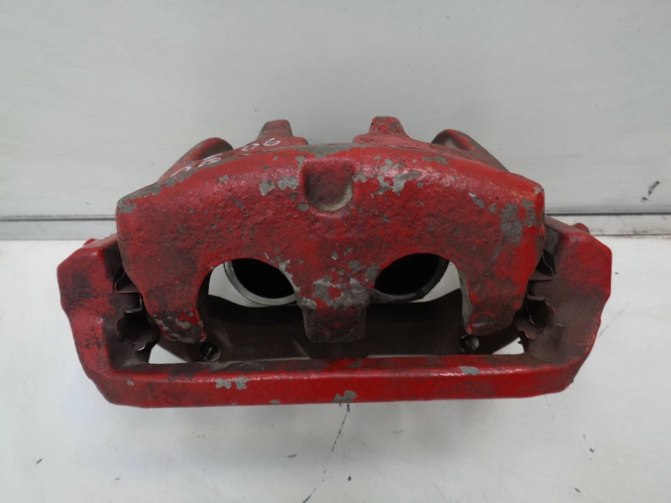 06-09 Pinza de freno delantera izquierda lado del conductor Land Rover Range Rover OEM AK2108196 Foto 2 de 4