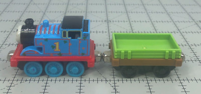 Thomas the Train & Friends Diecast Metal Magnetic Engine Car Cargo Car 2009