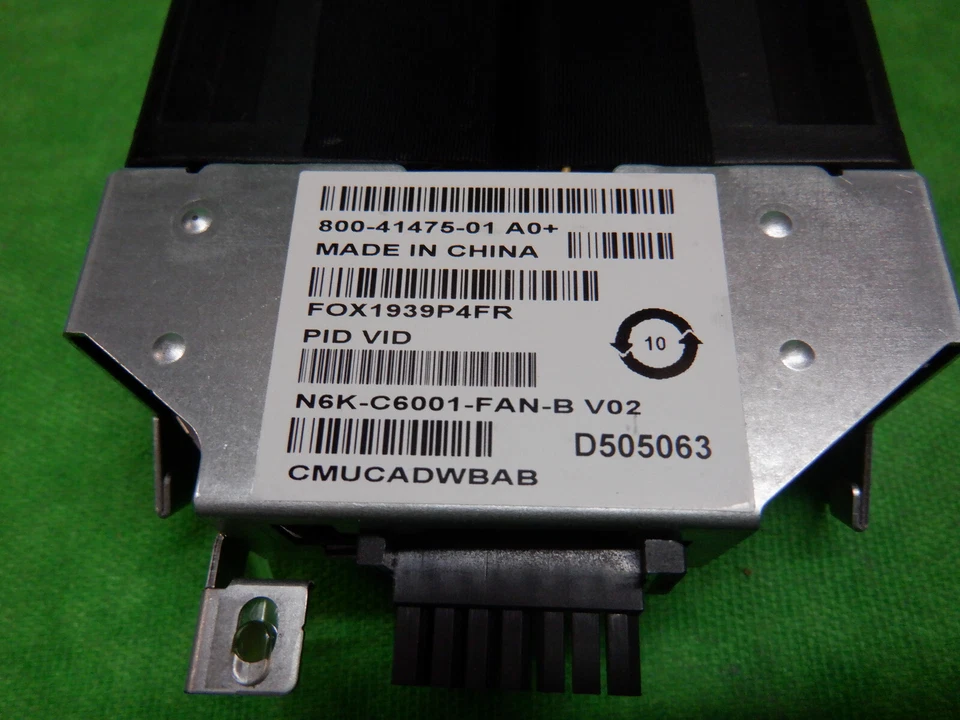 Cisco N6K-C6001-FAN-B Fan Module for Nexus 6000 Back-to-Front Flow - Image 2 of 4