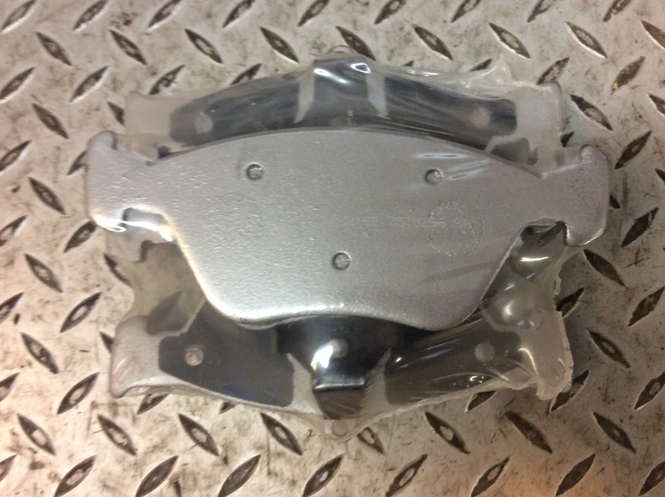 Se adapta a: 94-96 Saab 900 pastillas de freno delanteras Wagner MX644 Foto 2 de 4